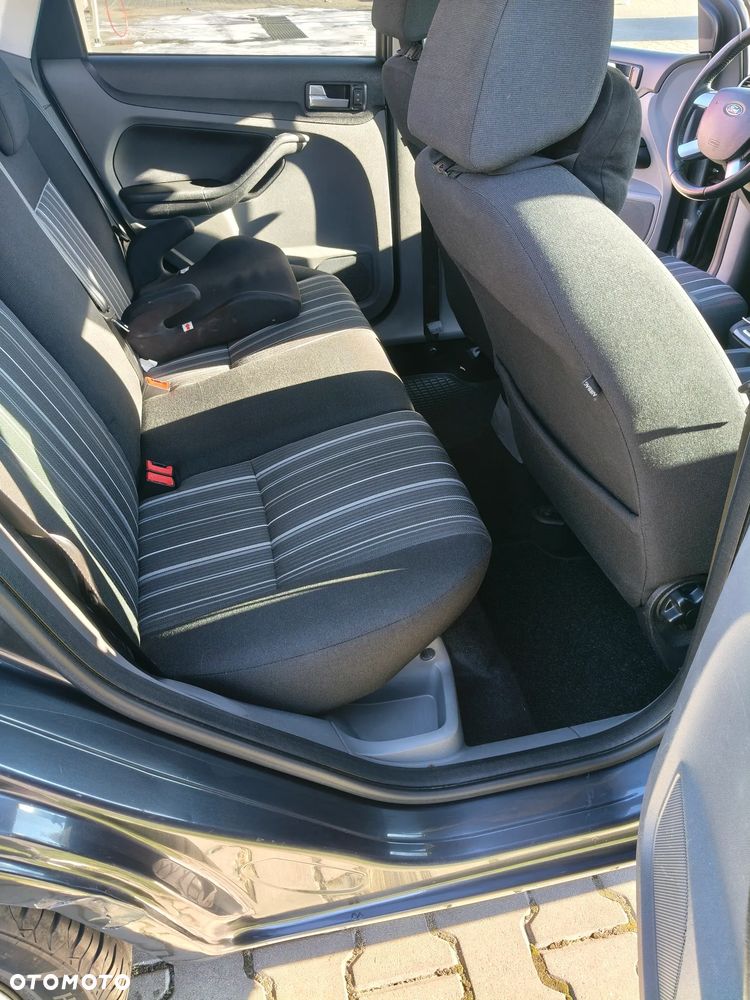 Ford Focus - 21