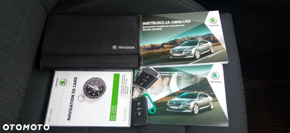 Skoda Superb 2.0 TDI Ambition DSG - 24