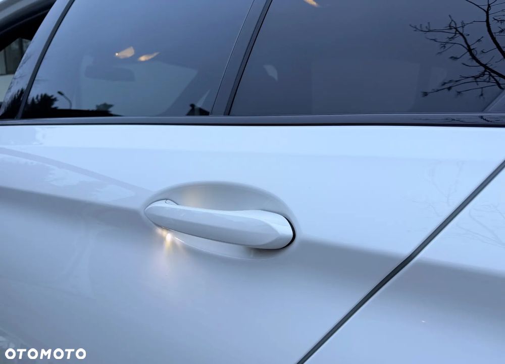 BMW Seria 5 520d xDrive Sport Line sport - 13