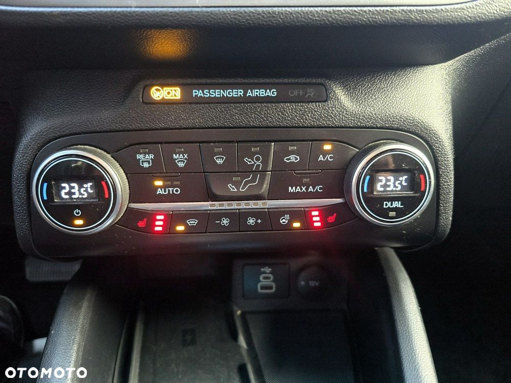 Ford Focus - 29
