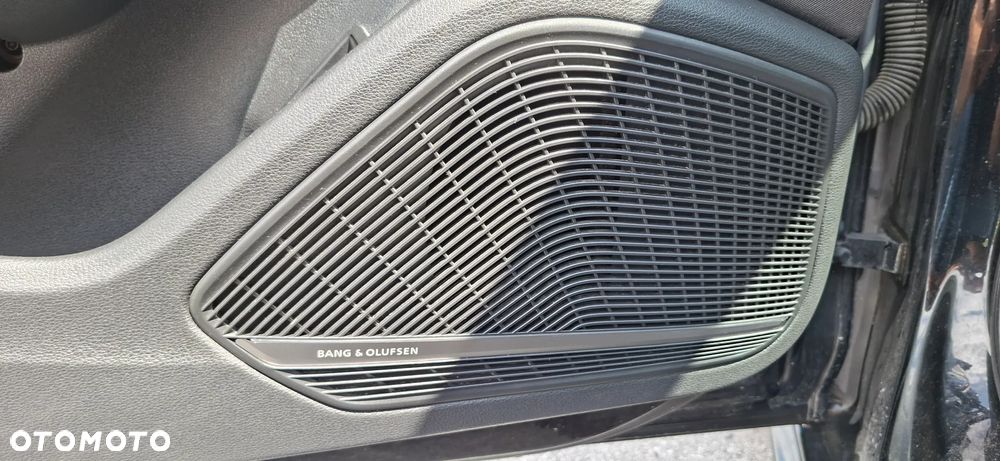 Audi A4 Avant 2.0 TDI DPF clean diesel S line Sportpaket - 26