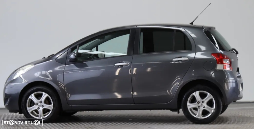 Toyota Yaris 1.0 VVT-i AC Manual - 5