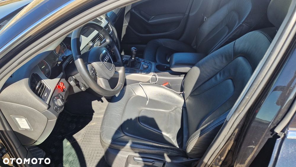 Audi A4 Avant 2.0 TDI - 8