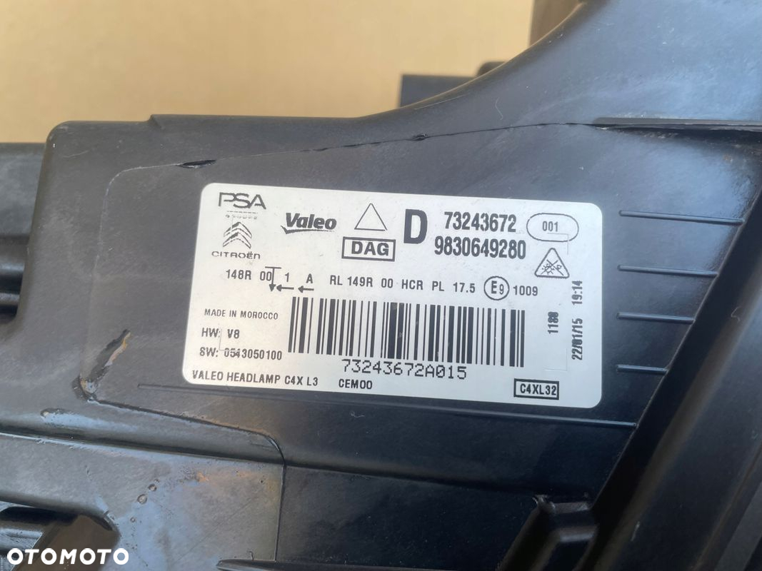 Citroen C4 Iii 2020 > Prawa Przednia Lampa Led Vision Europa - 5