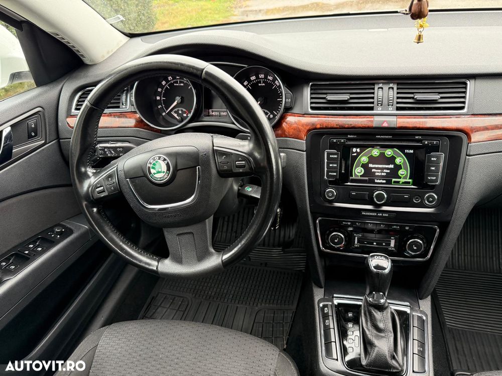 Skoda Superb 2.0 TDI Elegance DSG - 7