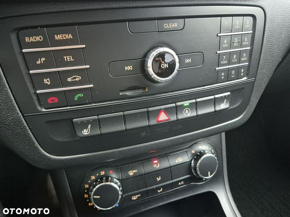 Mercedes-Benz Klasa B 180 BlueEFFICIENCY Edition - 22