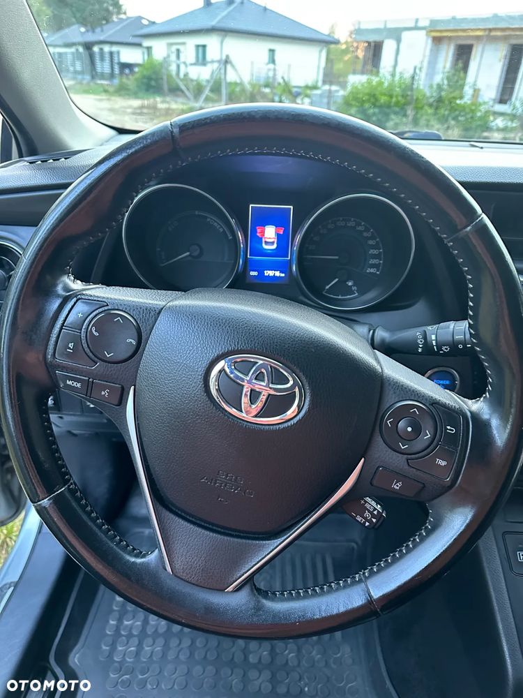 Toyota Auris - 3