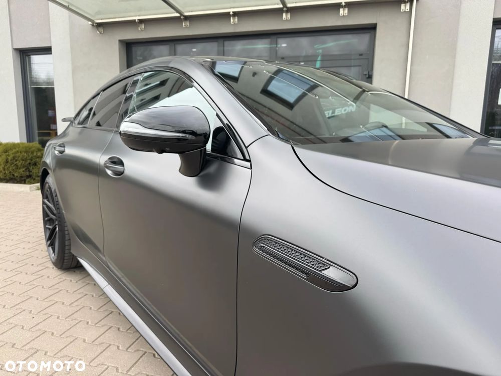 Mercedes-Benz AMG GT - 11