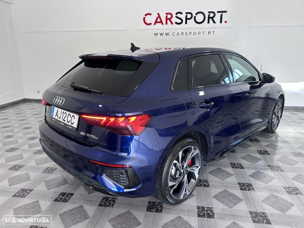 Audi A3 Sportback 45 TFSIe S line - 4