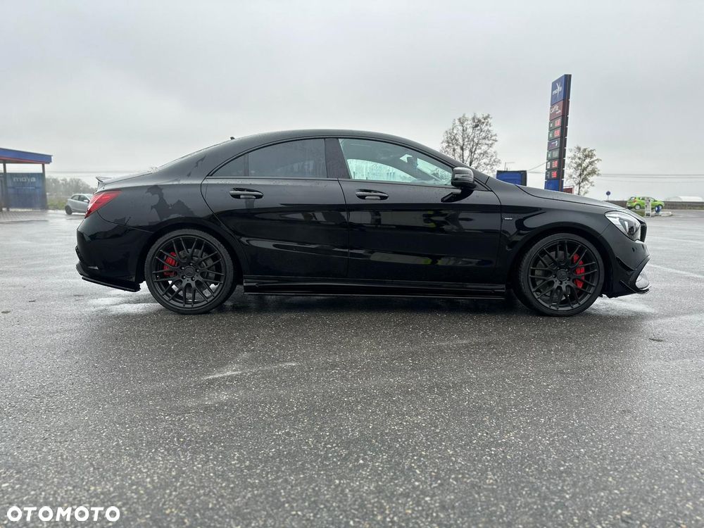 Mercedes-Benz CLA AMG 45 4Matic AMG Speedshift 7G-DCT Yellow Night Edition - 12