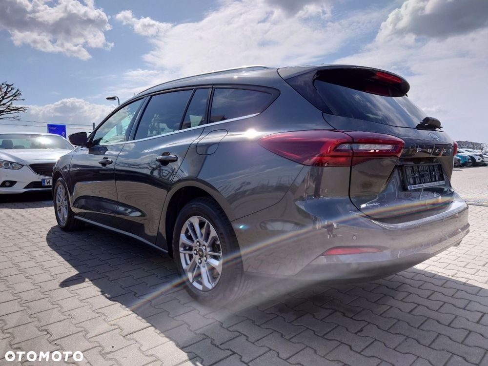 Ford Focus - 8