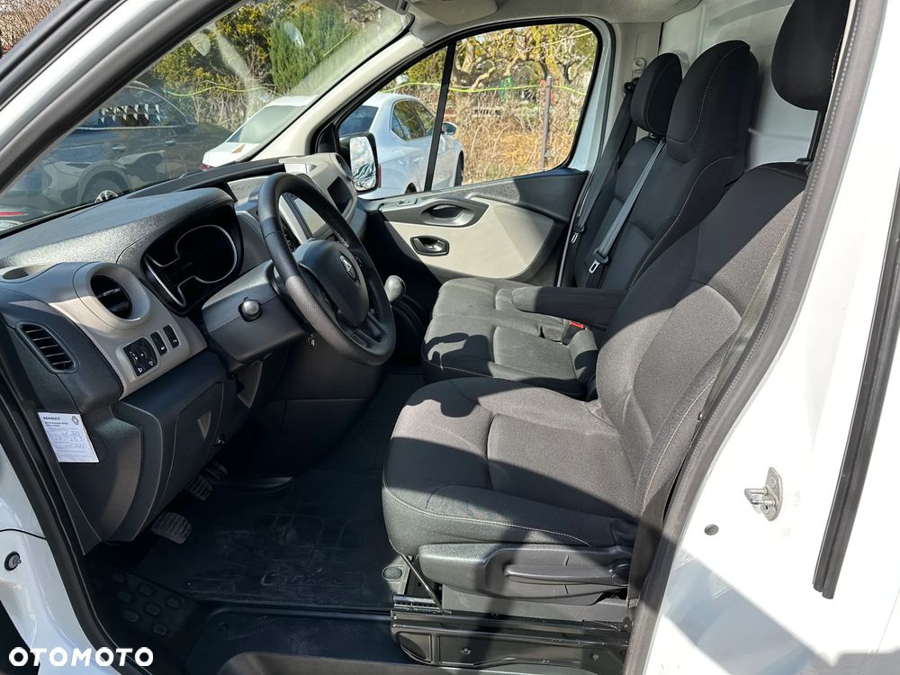 Renault Trafic - 17