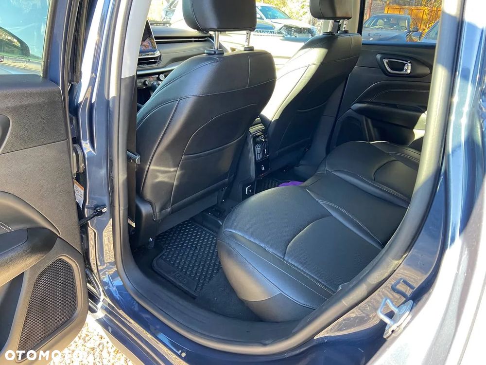 Jeep Compass 1.3 T-GDI 4xe PLUG-IN HYBRID Automatik Limited - 8