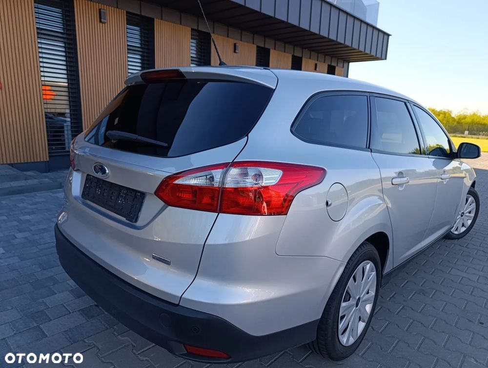 Ford Focus 1.0 EcoBoost Trend - 4