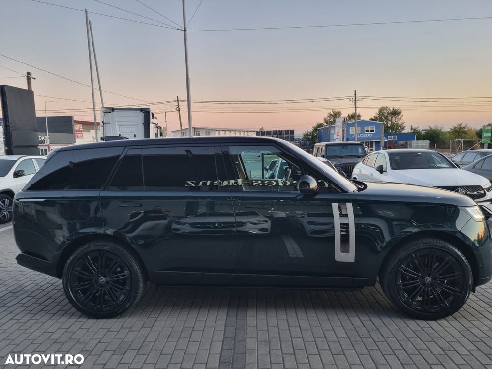 Land Rover Range Rover 4.4 V8 P530 LWB SV - 3
