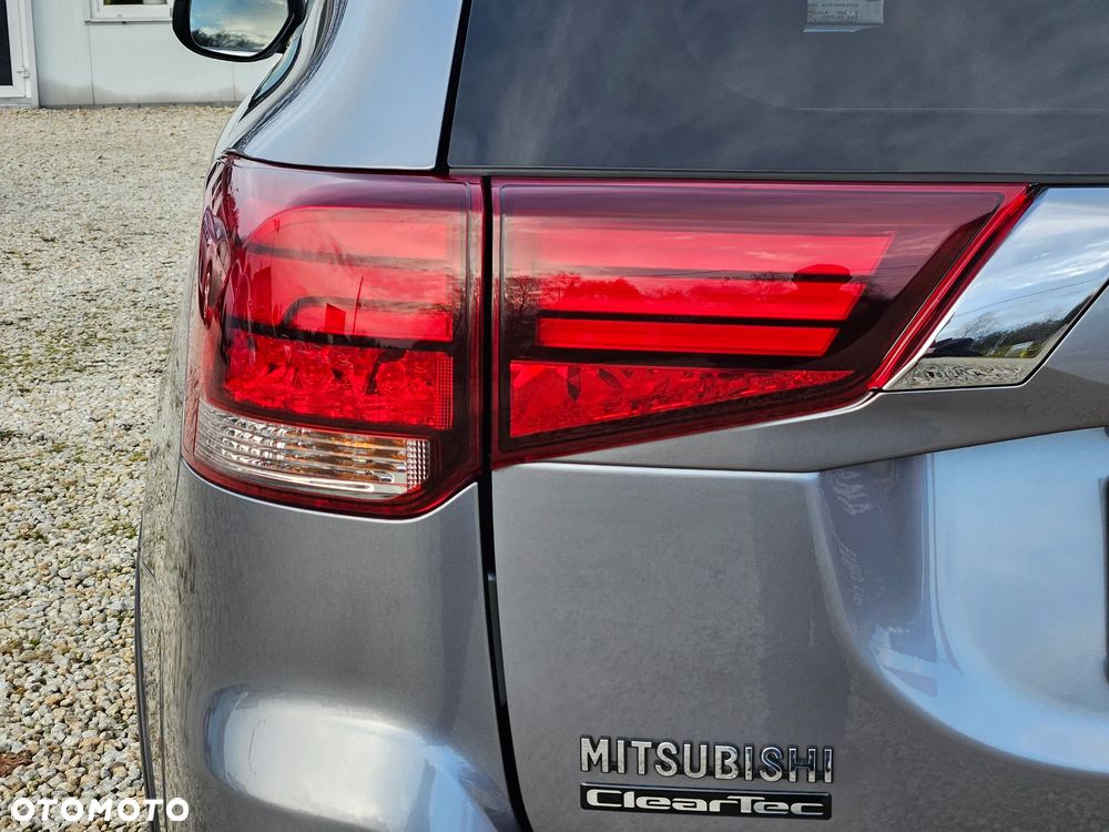 Mitsubishi Outlander 2.0 2WD Diamant - 14