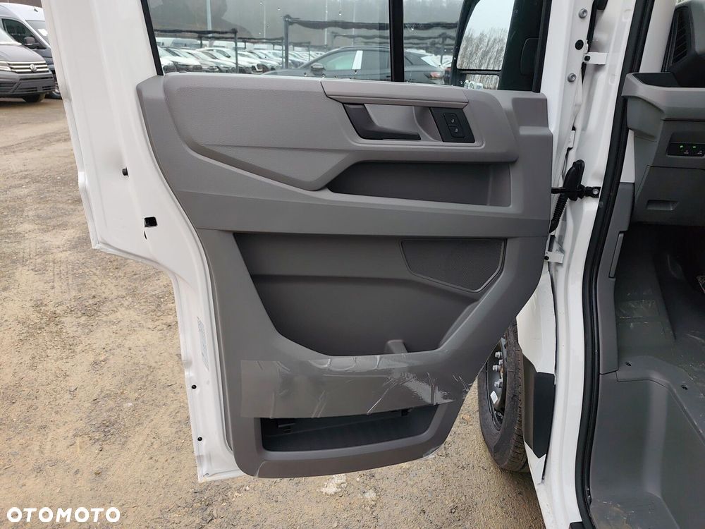 Volkswagen Crafter 35 furgon 140km 4490 - 8