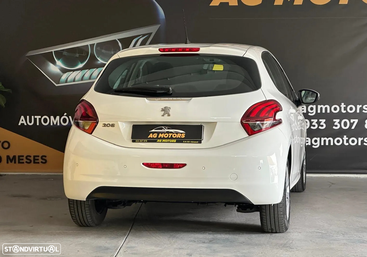Peugeot 208 - 16