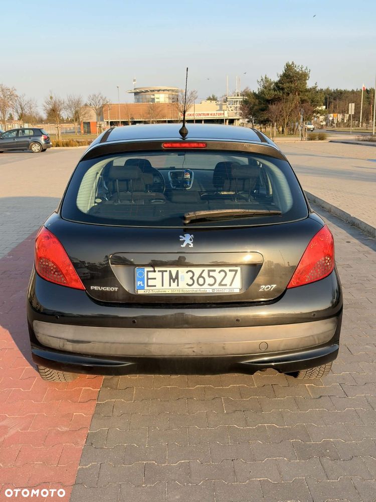 Peugeot 207 - 6