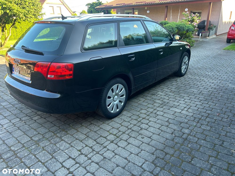 Audi A4 Avant 2.0 TDI DPF - 4