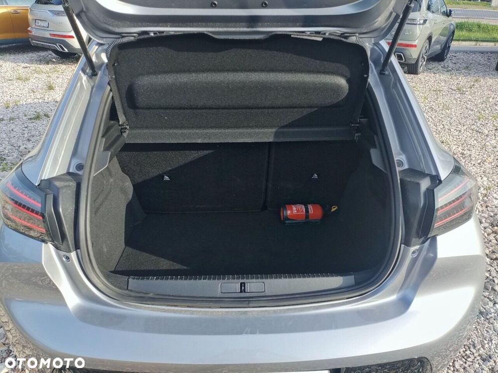 Peugeot 208 - 6