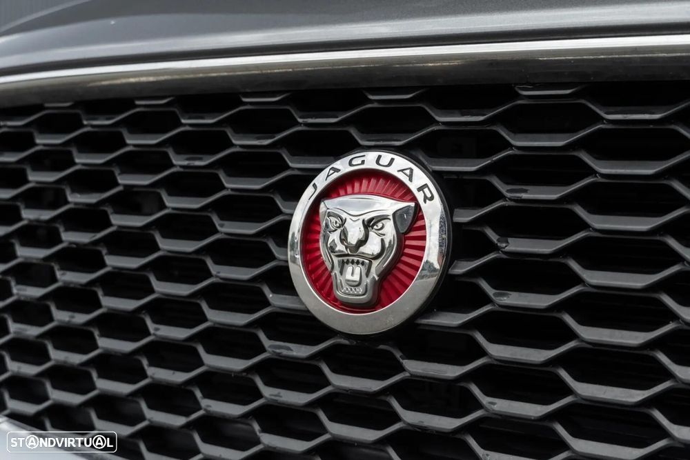Jaguar E-Pace 2.0 i4D SE - 25