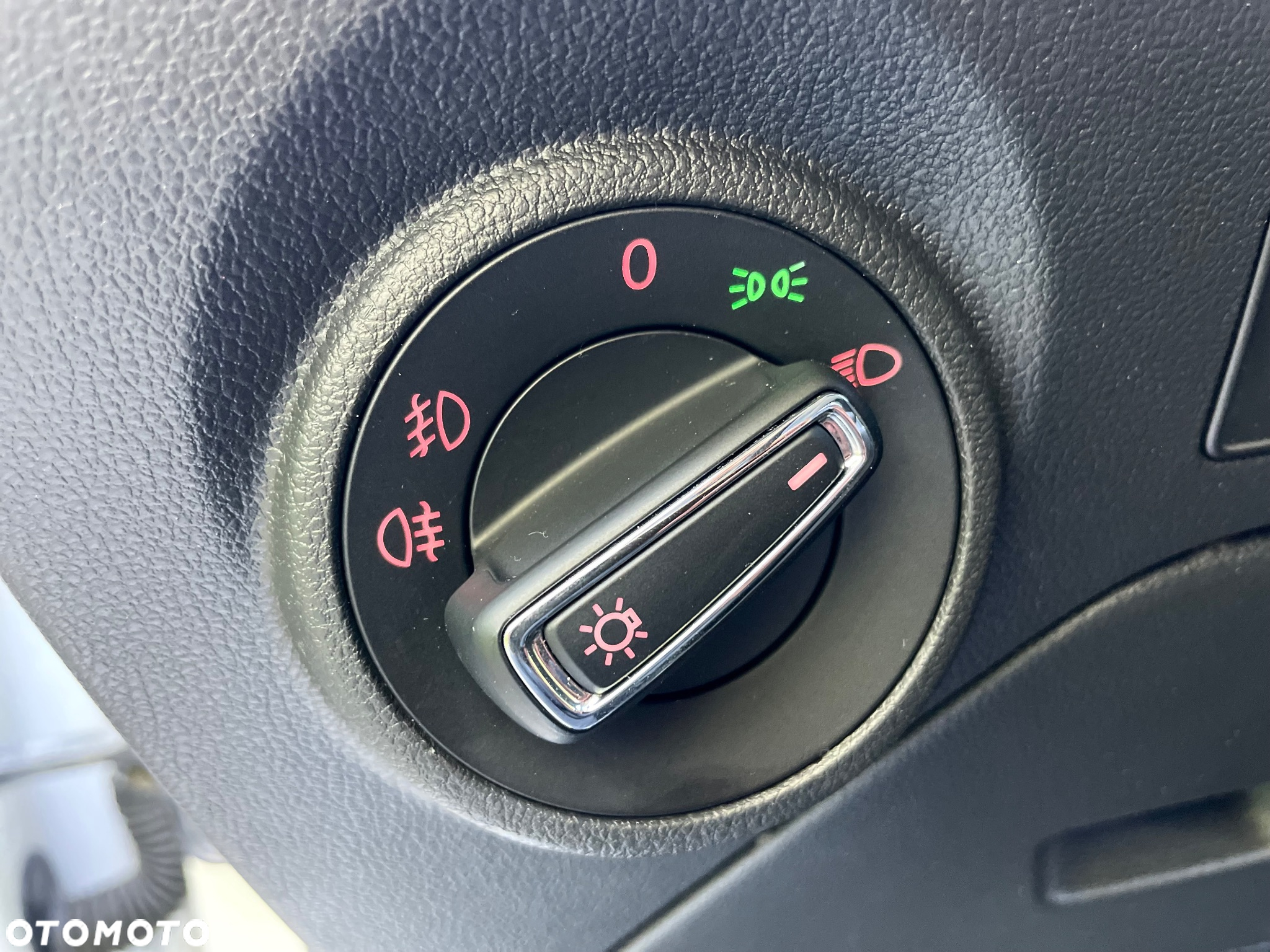 Seat Leon ST 1.6 TDI CONNECT - 21