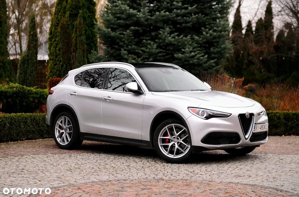 Alfa Romeo Stelvio - 17