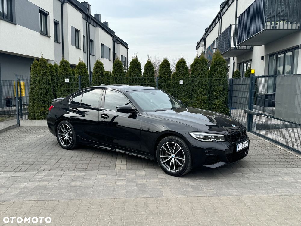 BMW Seria 3 330i xDrive Sport - 9
