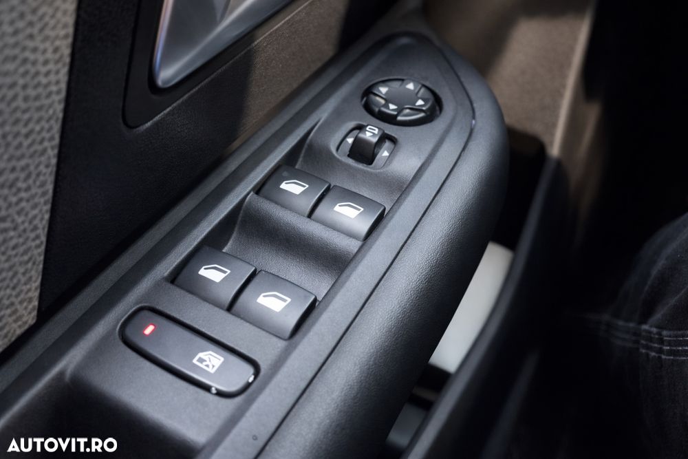 Citroën C4 1.2 PureTech S&S EAT8 Feel - 9