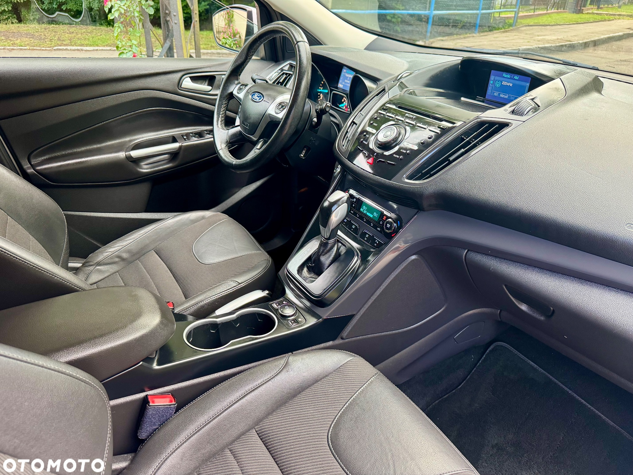 Ford Kuga - 13