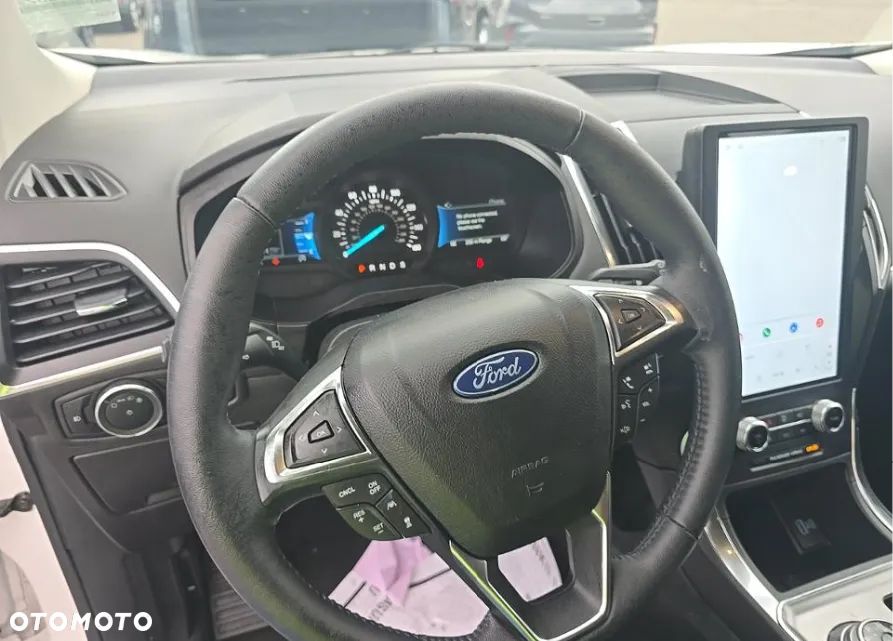 Ford Edge - 8