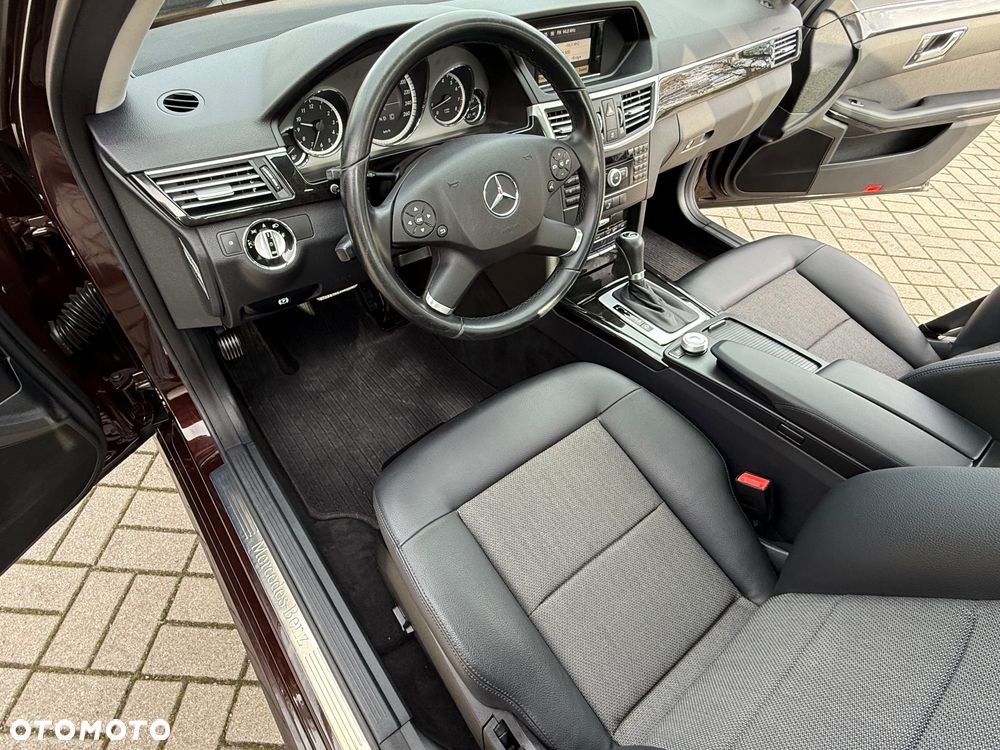 Mercedes-Benz Klasa E 200 BlueEFFICIENCY 7G-TRONIC Avantgarde - 7