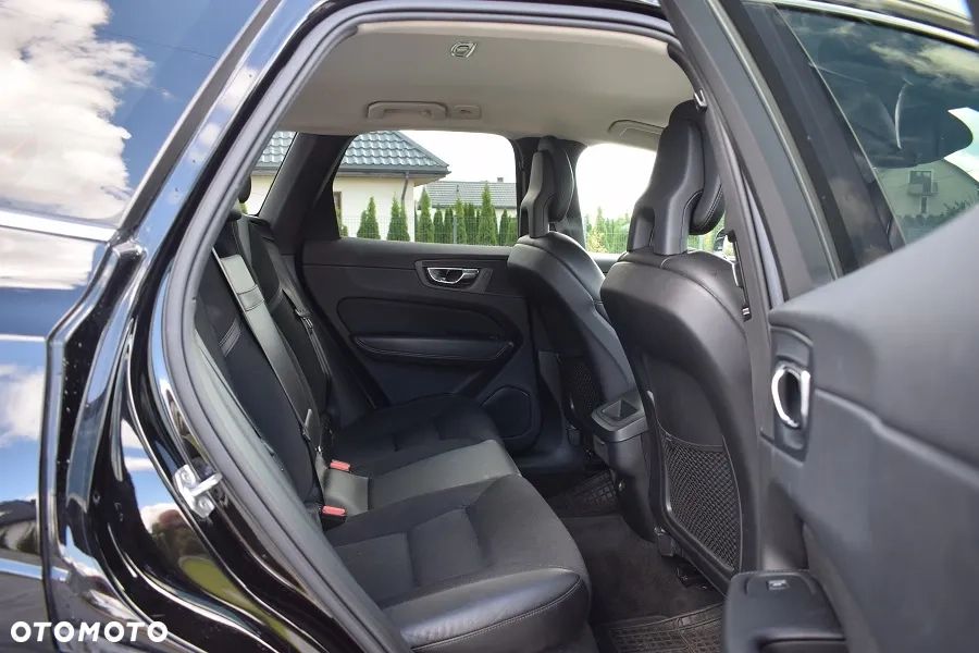 Volvo XC 60 B5 D AWD Geartronic Inscription - 29