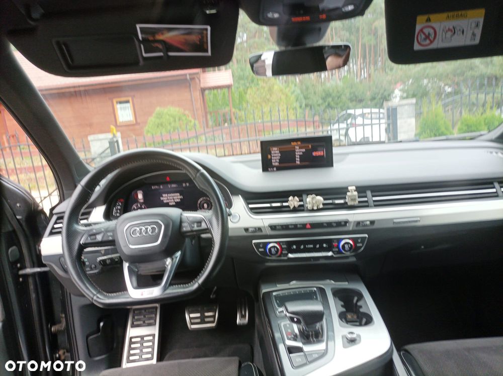 Audi Q7 - 7