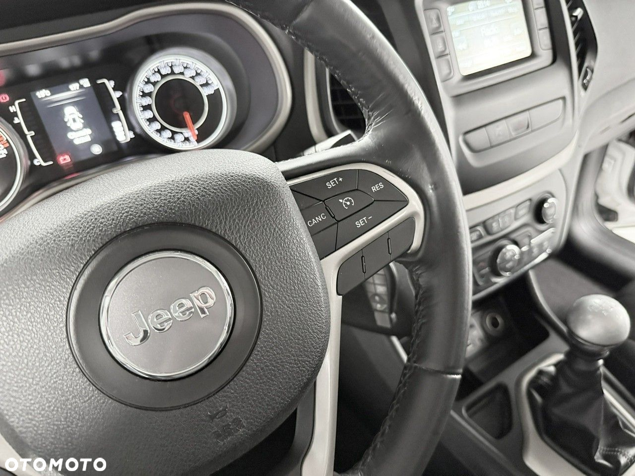 Jeep Cherokee 2.0 MJD 4x2 Longitude EU6 - 37