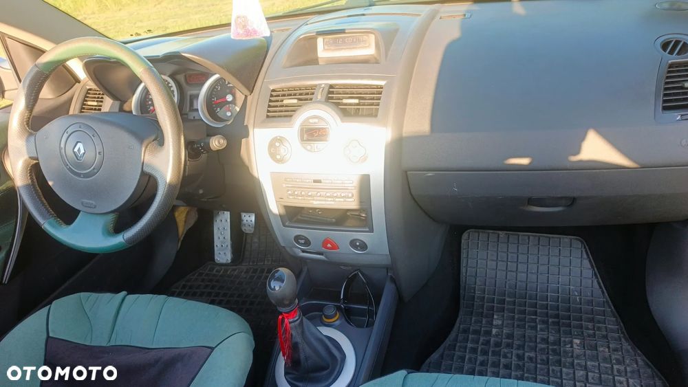 Renault Megane - 13