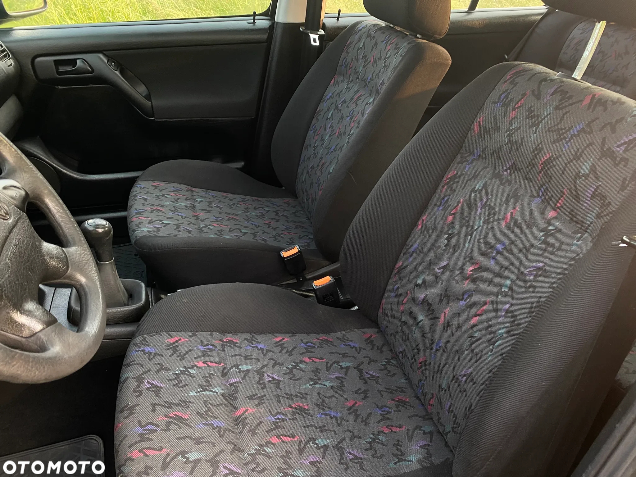 Volkswagen Golf 1.6 - 6