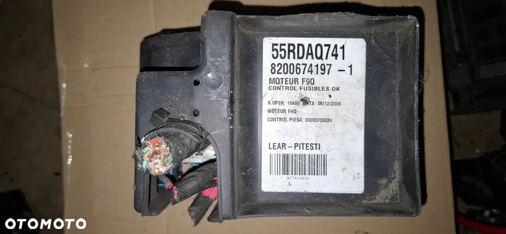 Skrzynka bezpieczników  Renault Laguna II - 1