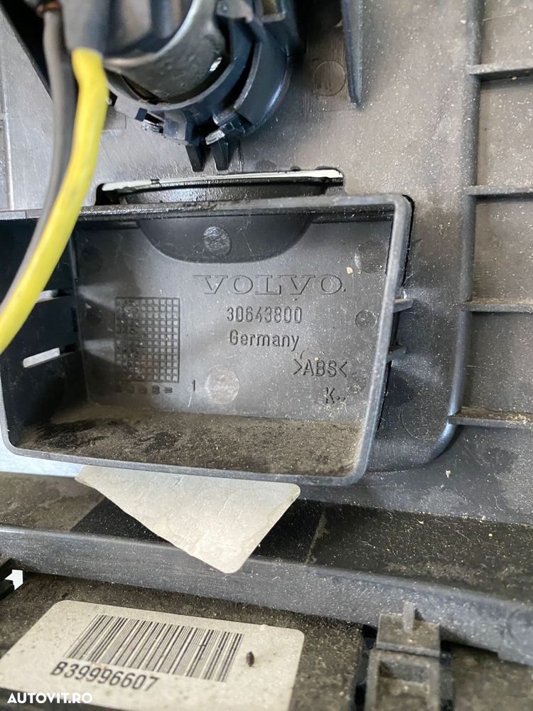 Ornament consola centrala scrumiera LHD VOLVO S60R V70 2006-2009 1288574 30643800 - 3