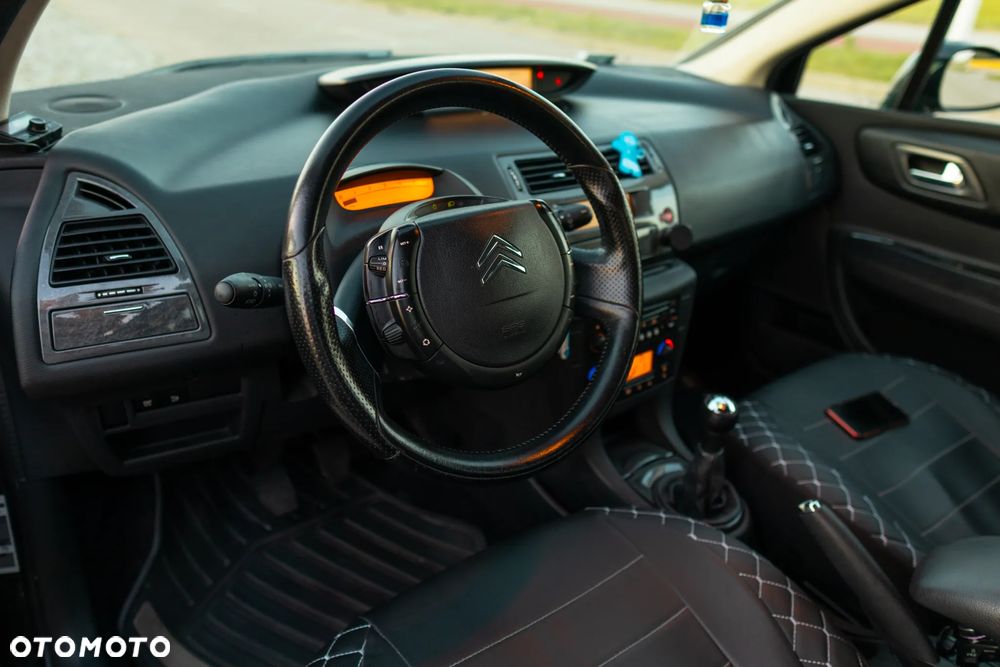 Citroën C4 1.6 HDi SX - 8