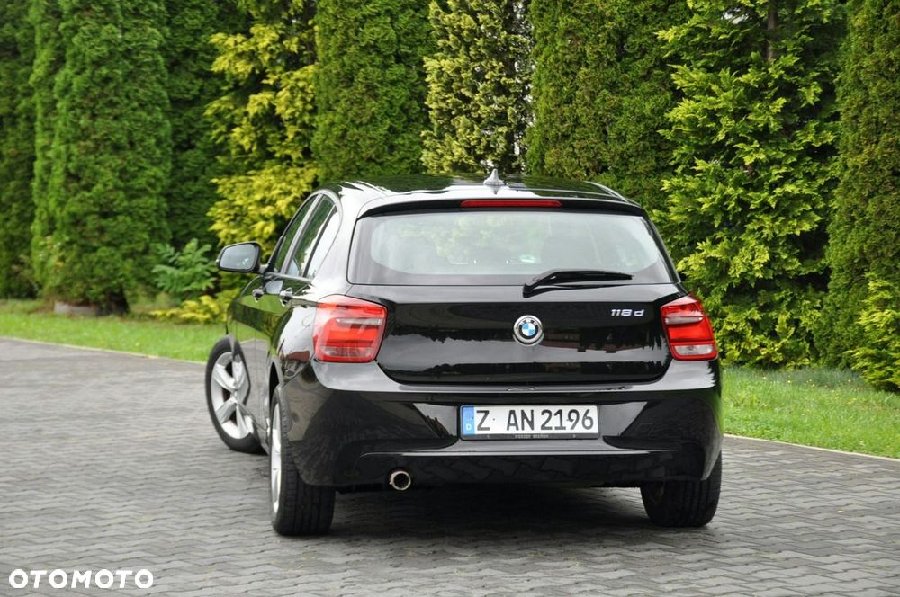 BMW Seria 1 - 15