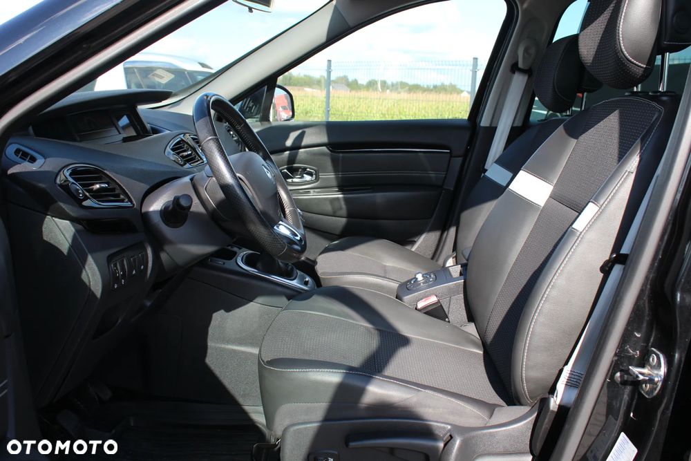 Renault Scenic ENERGY TCe 115 Bose Edition - 16