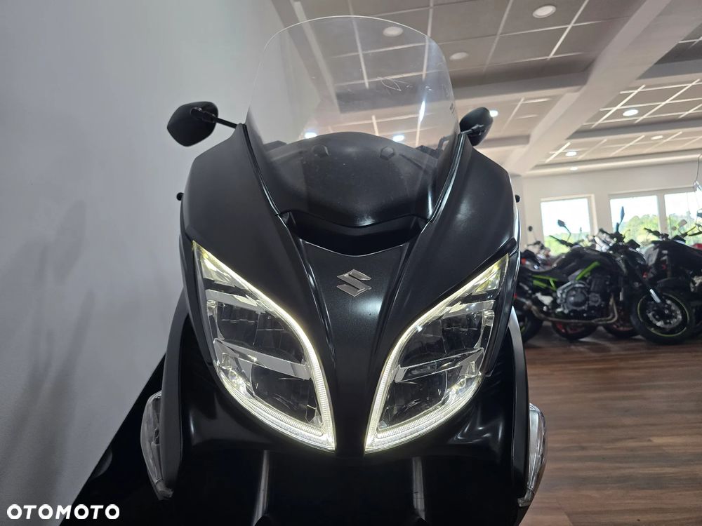 Suzuki Burgman - 8