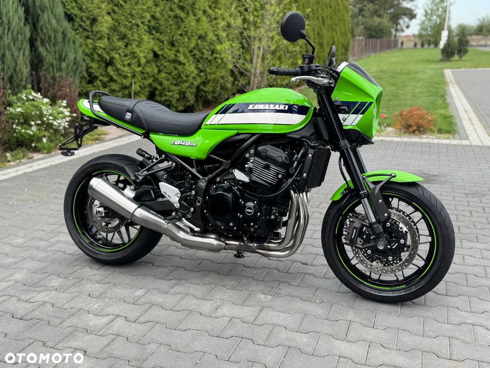 Kawasaki Z 900 RS - 4