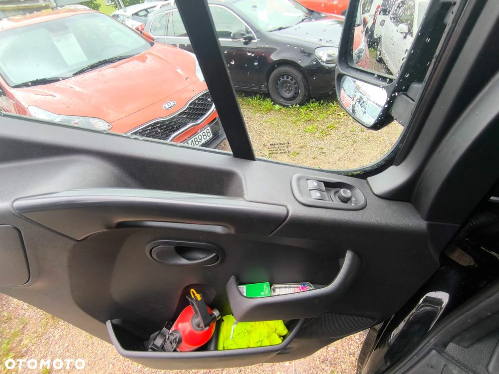Renault Master - 10