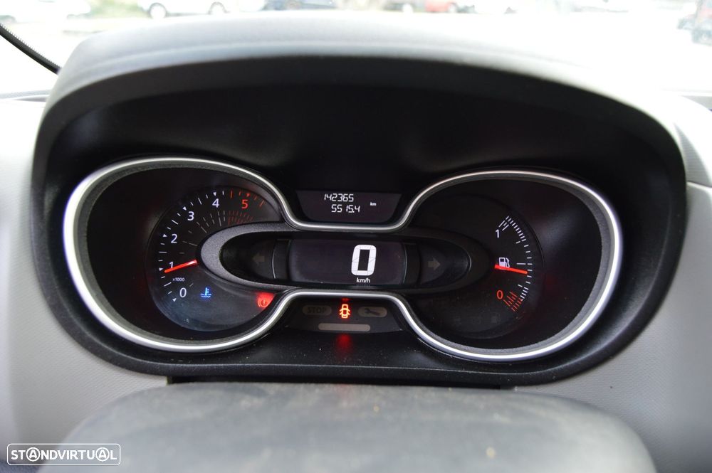 Renault Trafic Outro - 17