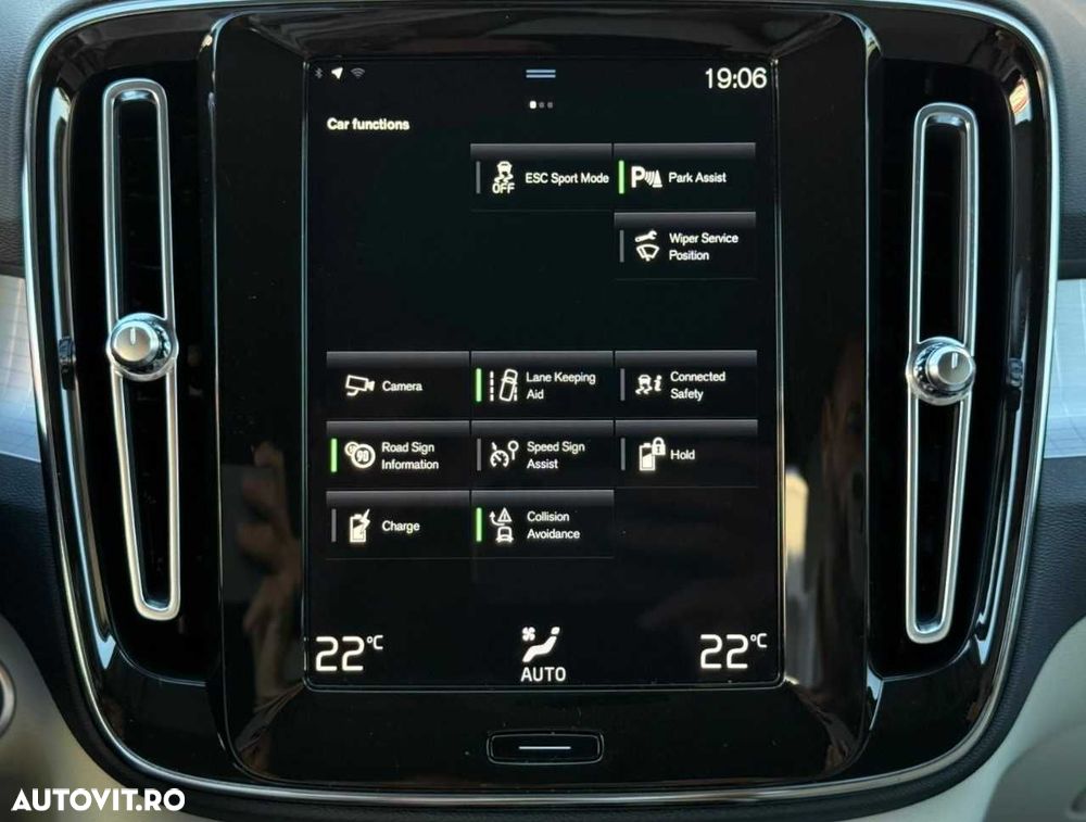 Volvo XC 40 - 29