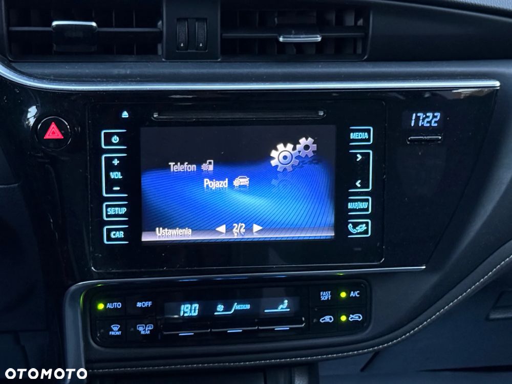 Toyota Auris 1.6 Premium - 8