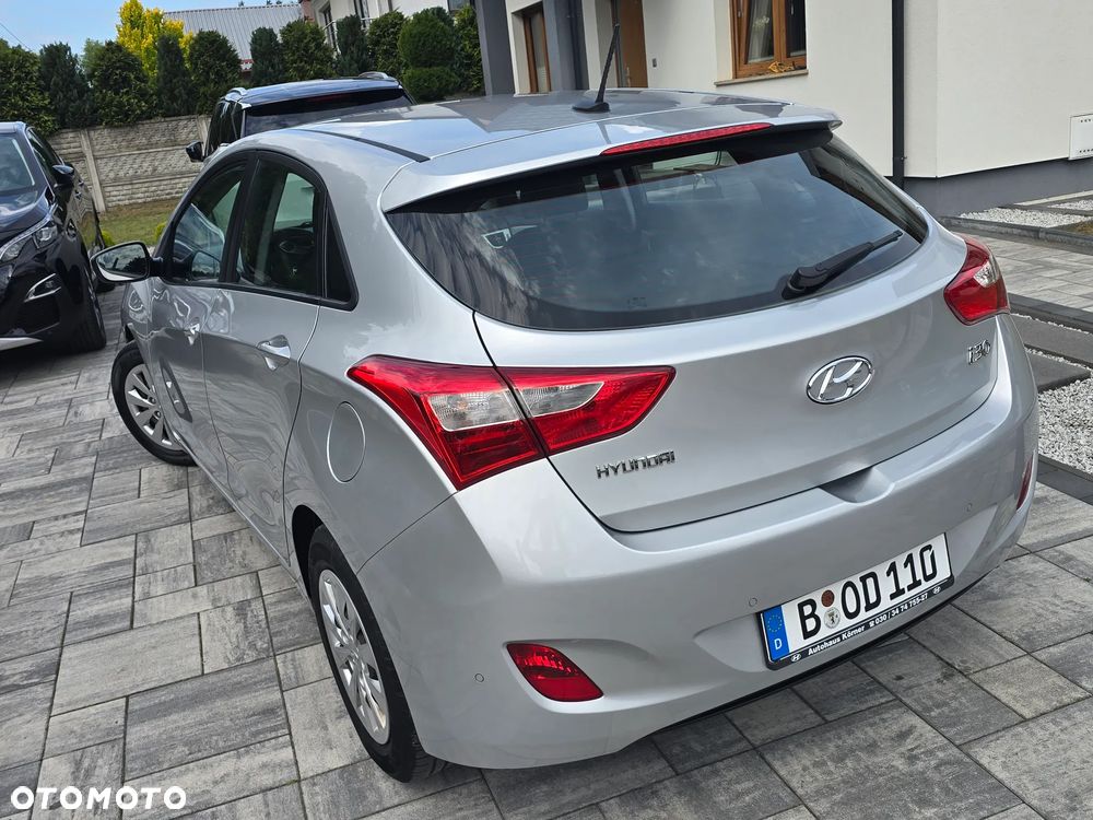 Hyundai i30 1.4 Passion - 12